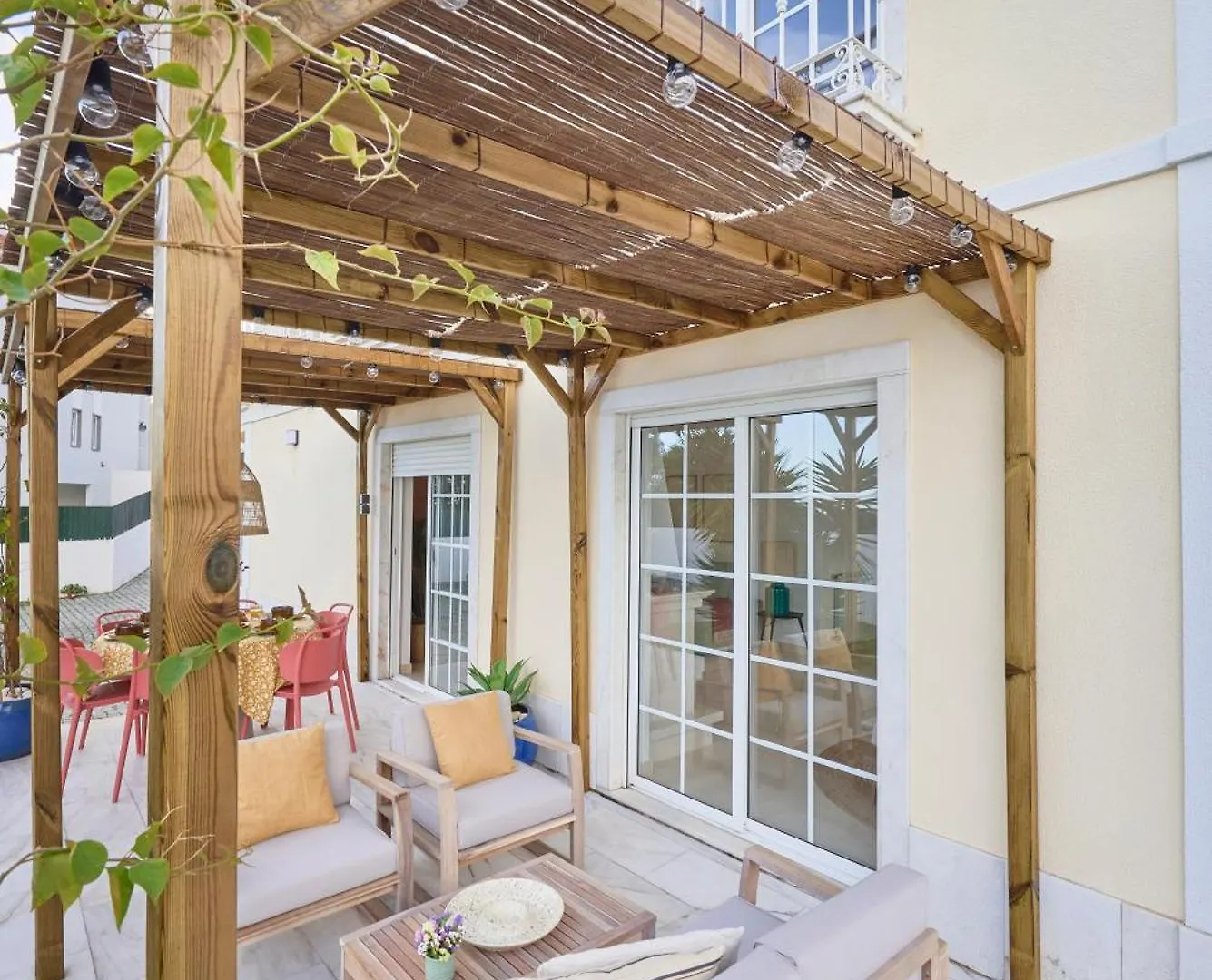 Villa Beach & Cascais Luxury Villa, By Timecooler Alcabideche