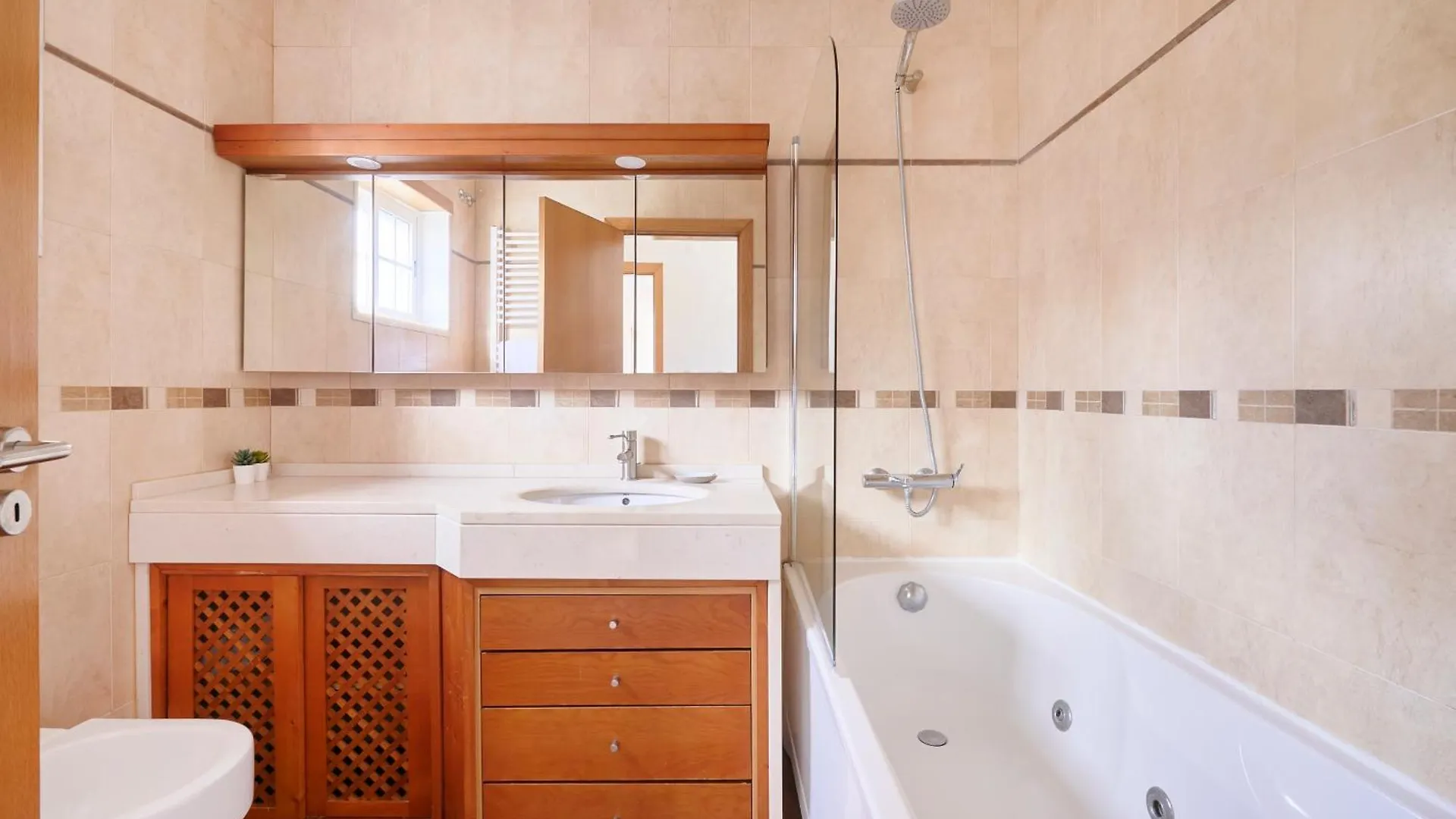 Beach & Cascais Luxury Villa, By Timecooler Alcabideche Villa